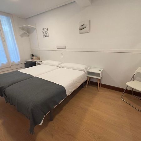Pension Santa Clara San Sebastian Buitenkant foto