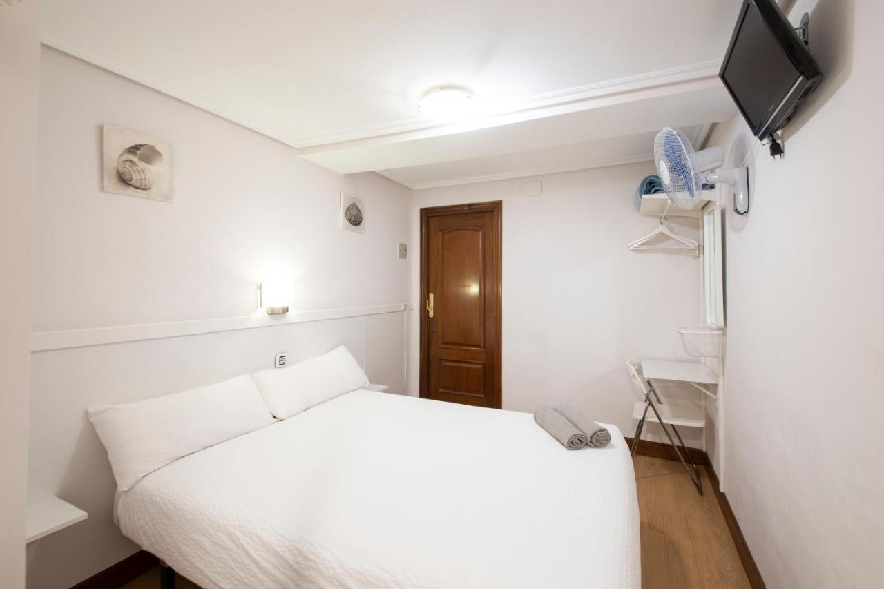 Pension Santa Clara San Sebastian Buitenkant foto